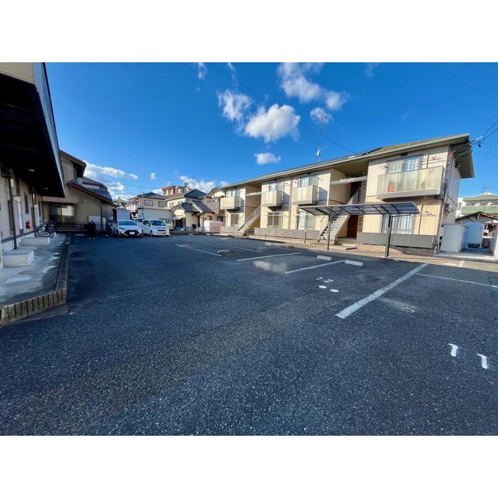 メルベーユ芝原 B108号室の内装