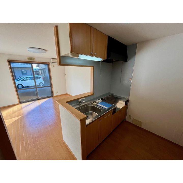 メルベーユ芝原 B108号室の居間