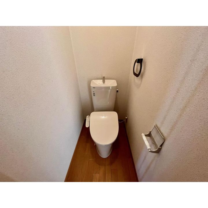 メルベーユ芝原 B108号室の居間