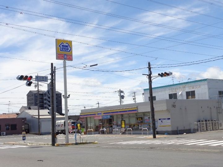 ANJUUREI(アンジュレイ)の周辺