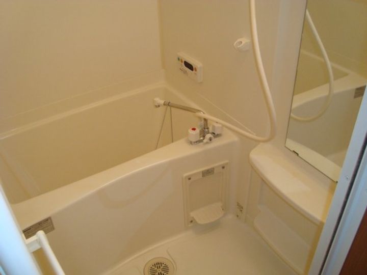 L’ESPACE HEUREUXの風呂