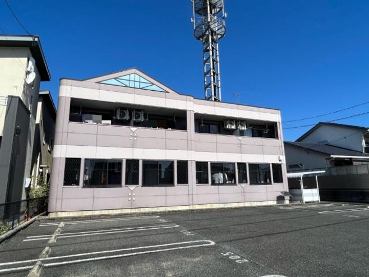 エンプレス ガーデン103の外観