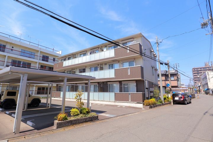 フェリークの外観