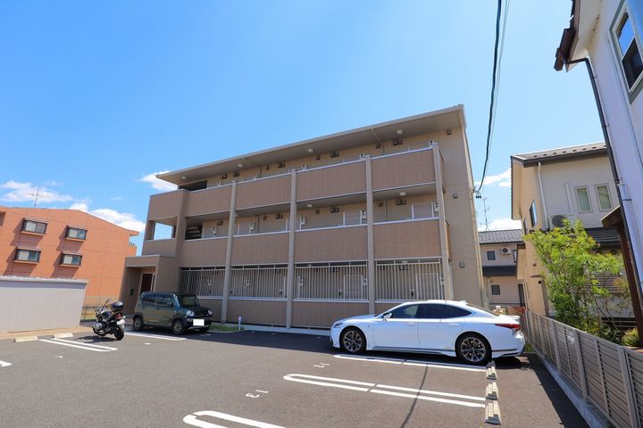 フルール那加の外観