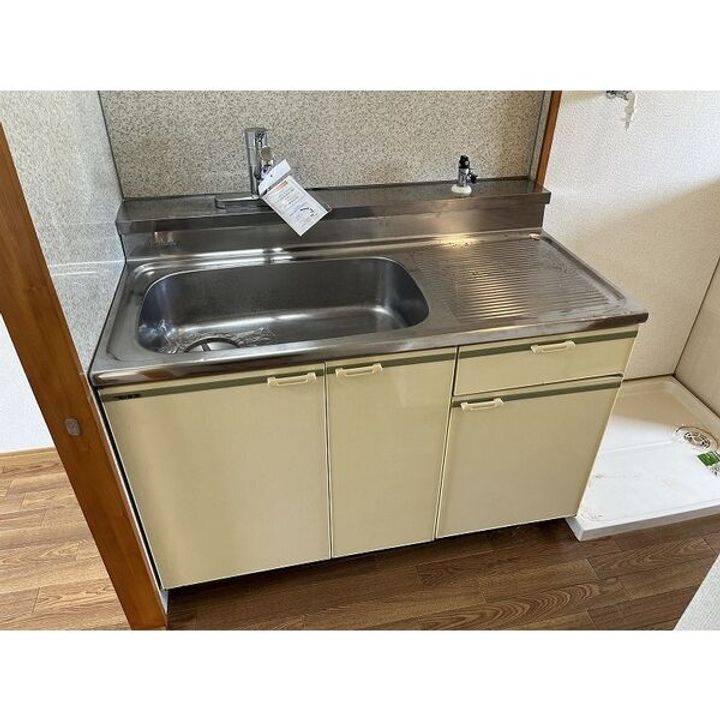 サープラスⅠ浜見のキッチン
