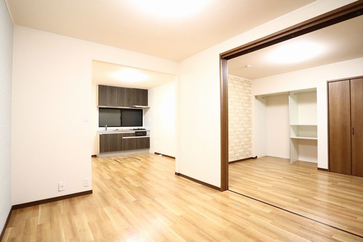 セジュール薬師寺の居間