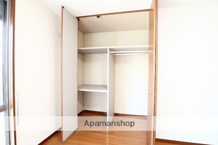 サンフラワーF101の内装