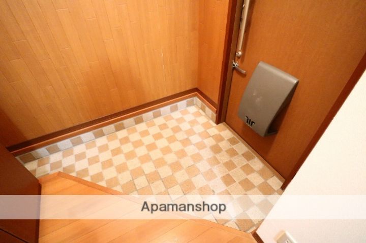 サンフラワーF101の玄関