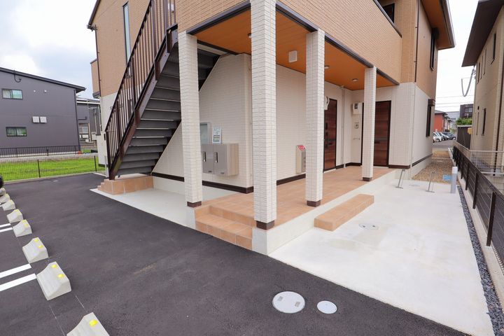 ソラーナ・クレストのその他画像