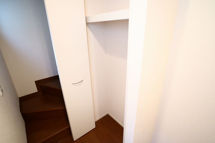 DーROOM琴塚 Aの内装