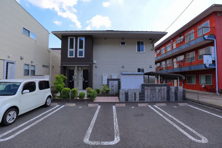 DーROOM琴塚 Aの外観