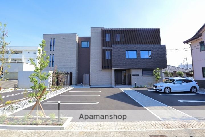シャーメゾンプレミアスの外観