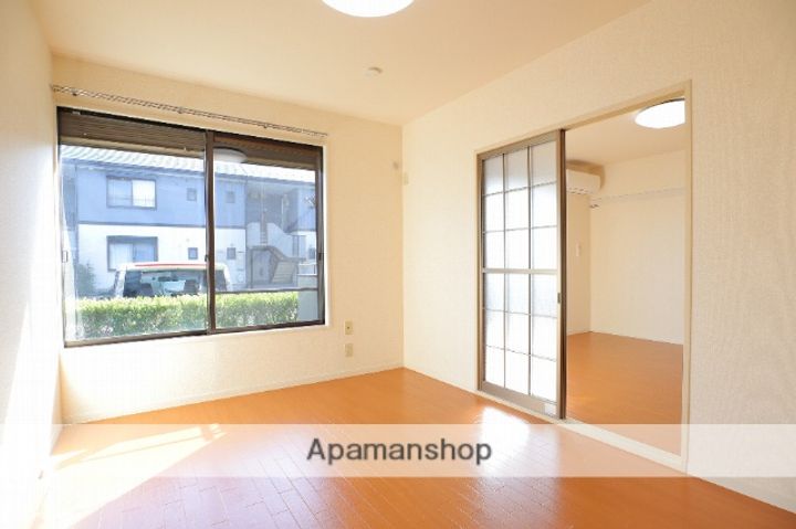 スリーゼ Bの居間