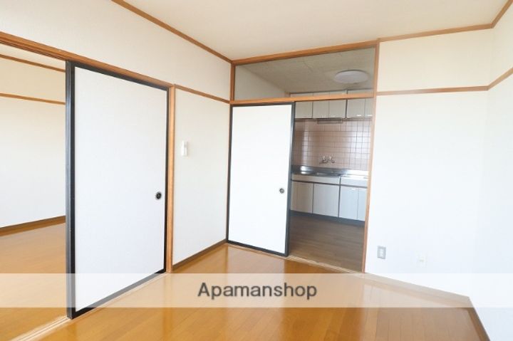 グリーンハイツ小山205の居間