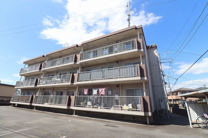 グリーンハイツ石川の外観