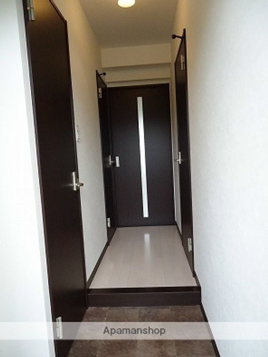 アルストロメリアの玄関