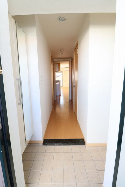 ノーブル古瀬の玄関