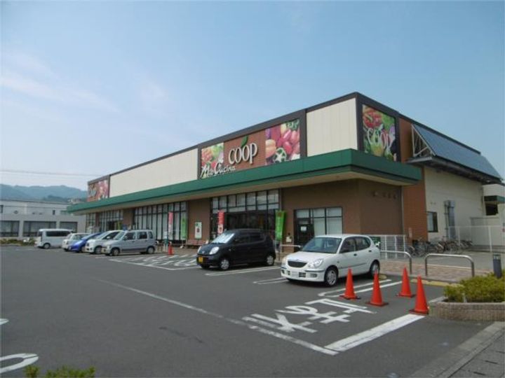 トラスト102の周辺