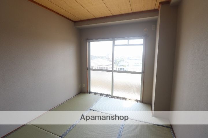 ツインズマンションT-34の内装