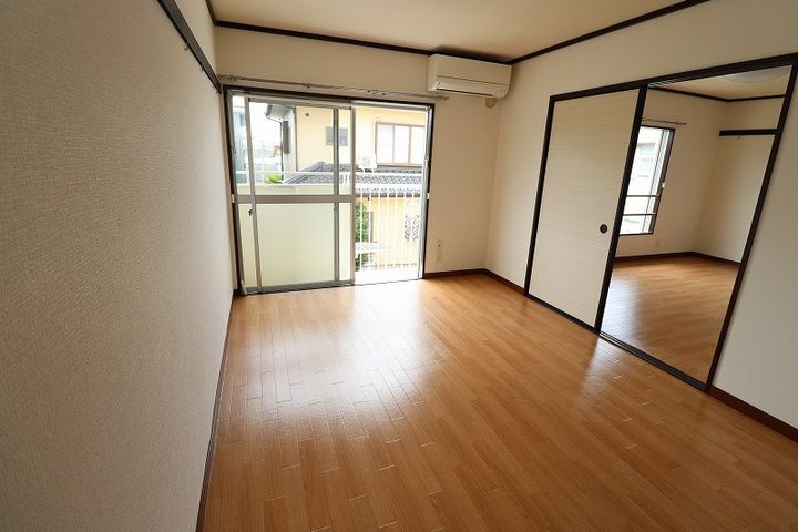 タウニイみくにの内装