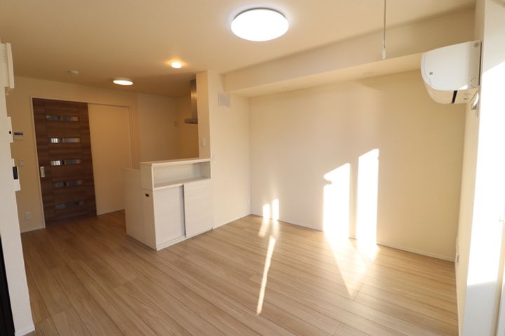 DーROOM能島の居間