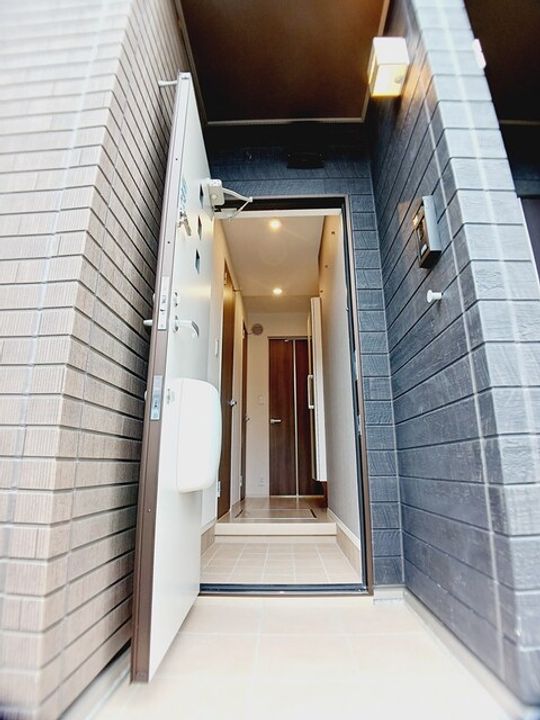 ガーデン ハウス イナバ Ⅱの玄関