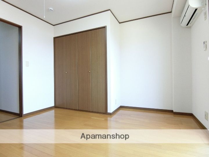 静岡県三島市徳倉の賃貸マンションの内装