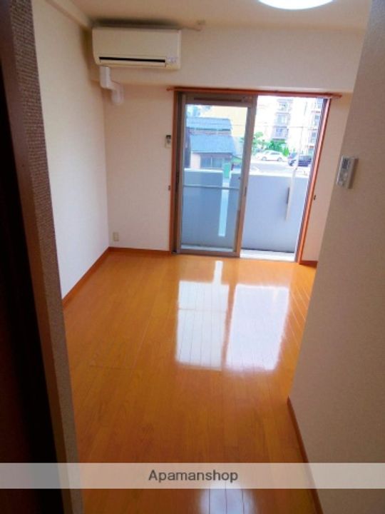 静岡県三島市西本町の賃貸マンション403の居間
