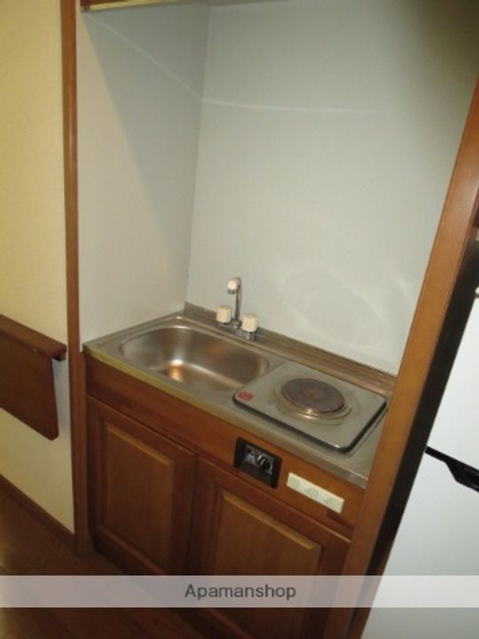 静岡県三島市広小路町の賃貸マンションのキッチン