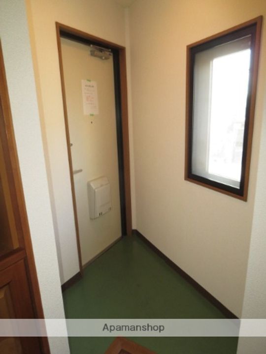 静岡県三島市広小路町の賃貸マンションの玄関