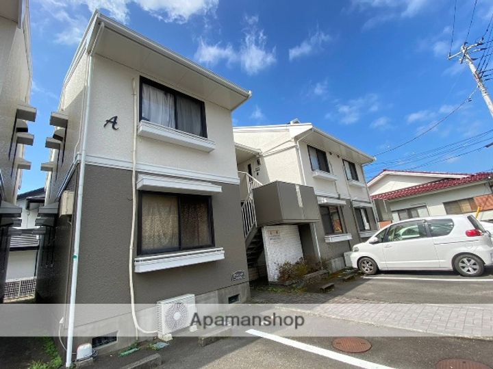 グロリアスハイツの外観