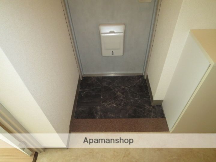 ひまわりはうすの玄関