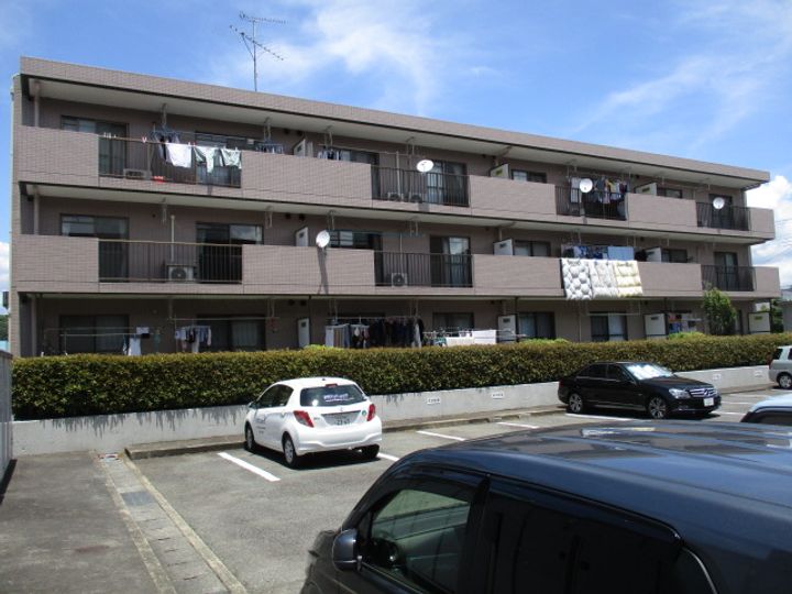 静岡県駿東郡清水町徳倉の賃貸マンション302の外観