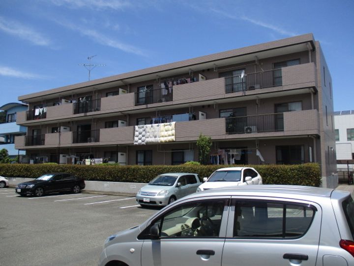 静岡県駿東郡清水町徳倉の賃貸マンション302の外観