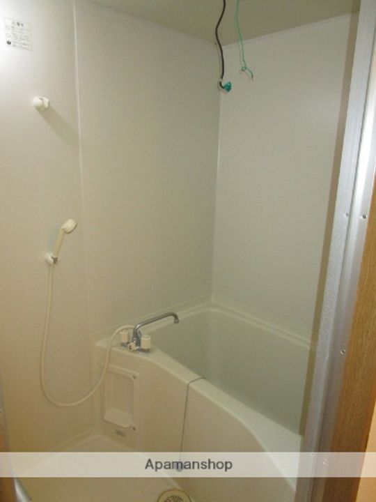 静岡県沼津市下香貫大久保の賃貸アパートの風呂