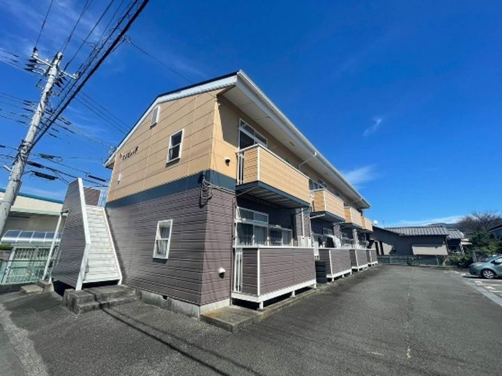 サンビレッヂの外観