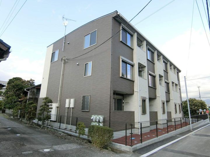 メイプルコートの外観