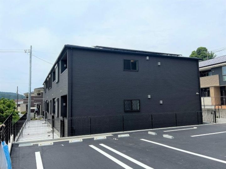 センチュリーBの外観