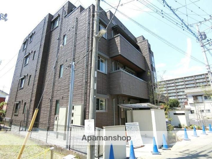 静岡県駿東郡長泉町竹原の賃貸マンションの外観