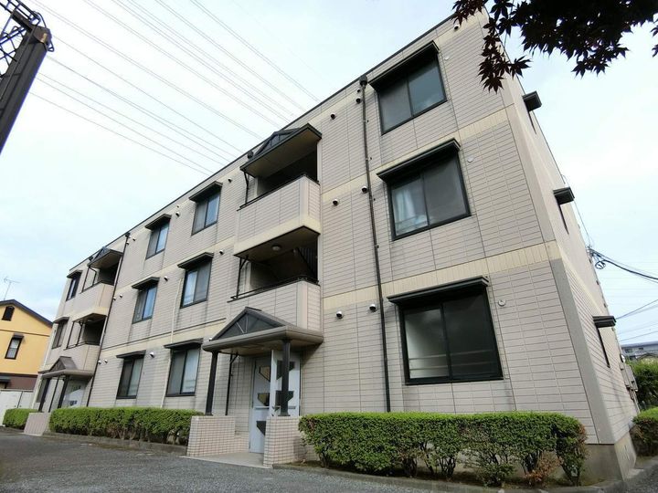 ライジングサン関野の外観