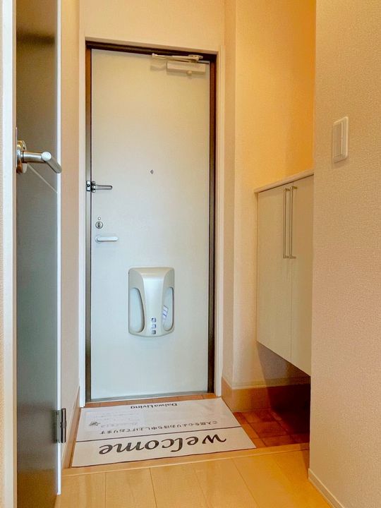 サニーヒルズ107の玄関