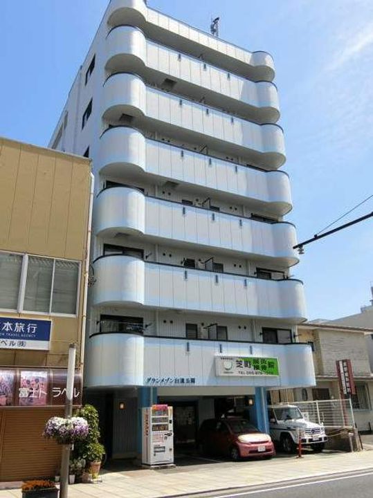 グランメゾン白瀧公園の外観