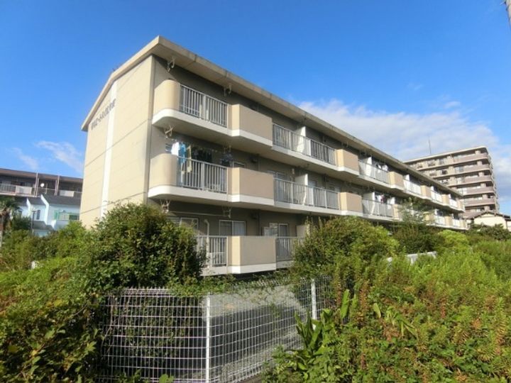 クリエートハイム竹原の外観