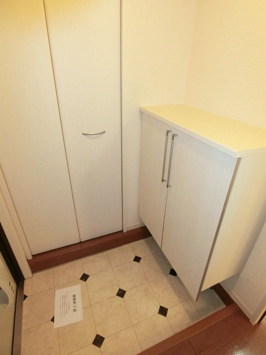 セジュール ベル101の玄関