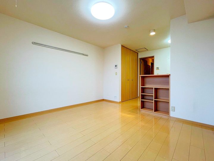 アドミラブール桜206の居間