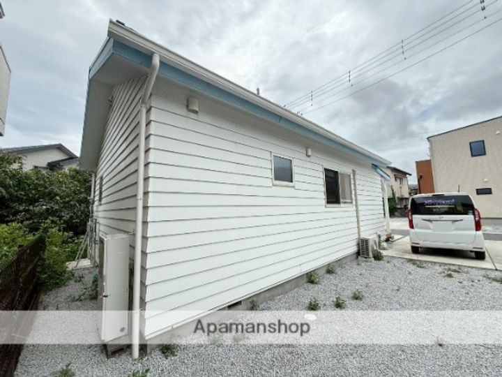 静岡県三島市中(一戸建)の賃貸物件の外観