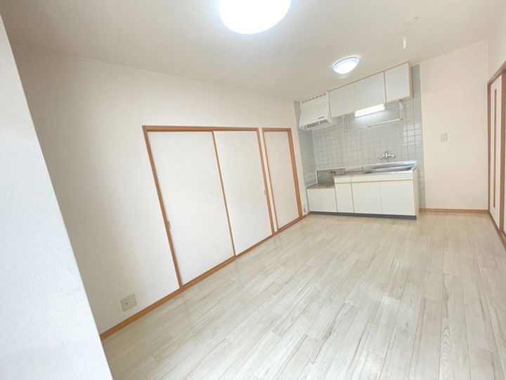 サンライズいわざきの内装