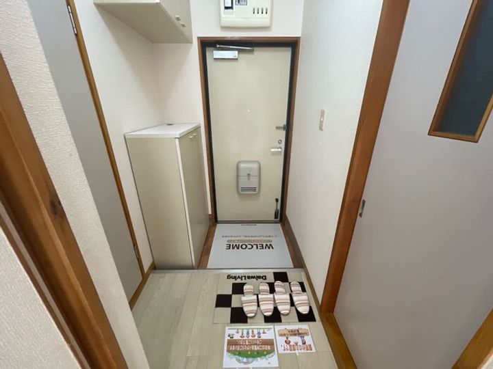 サンライズいわざきの玄関