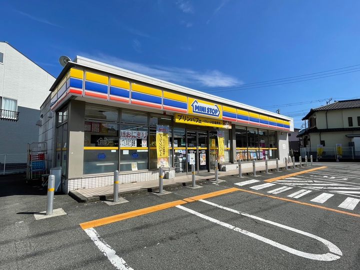 サンライズいわざきの周辺