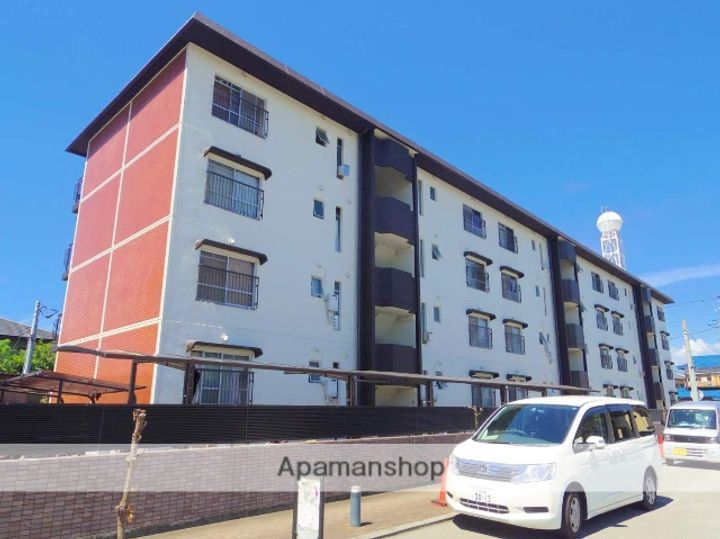 コーポラス杉山フィーアの外観